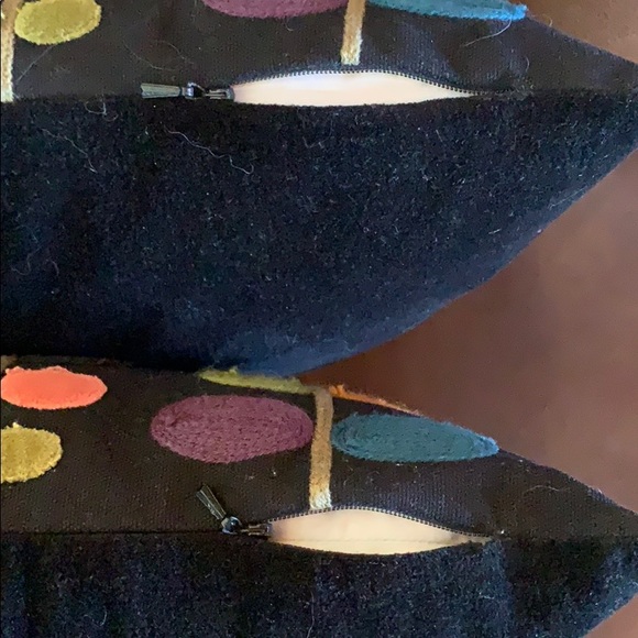 2 Pottery Barn decorative toss pillows - Picture 4 of 5